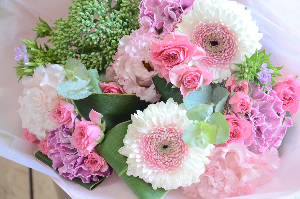 可愛いピンクの花束