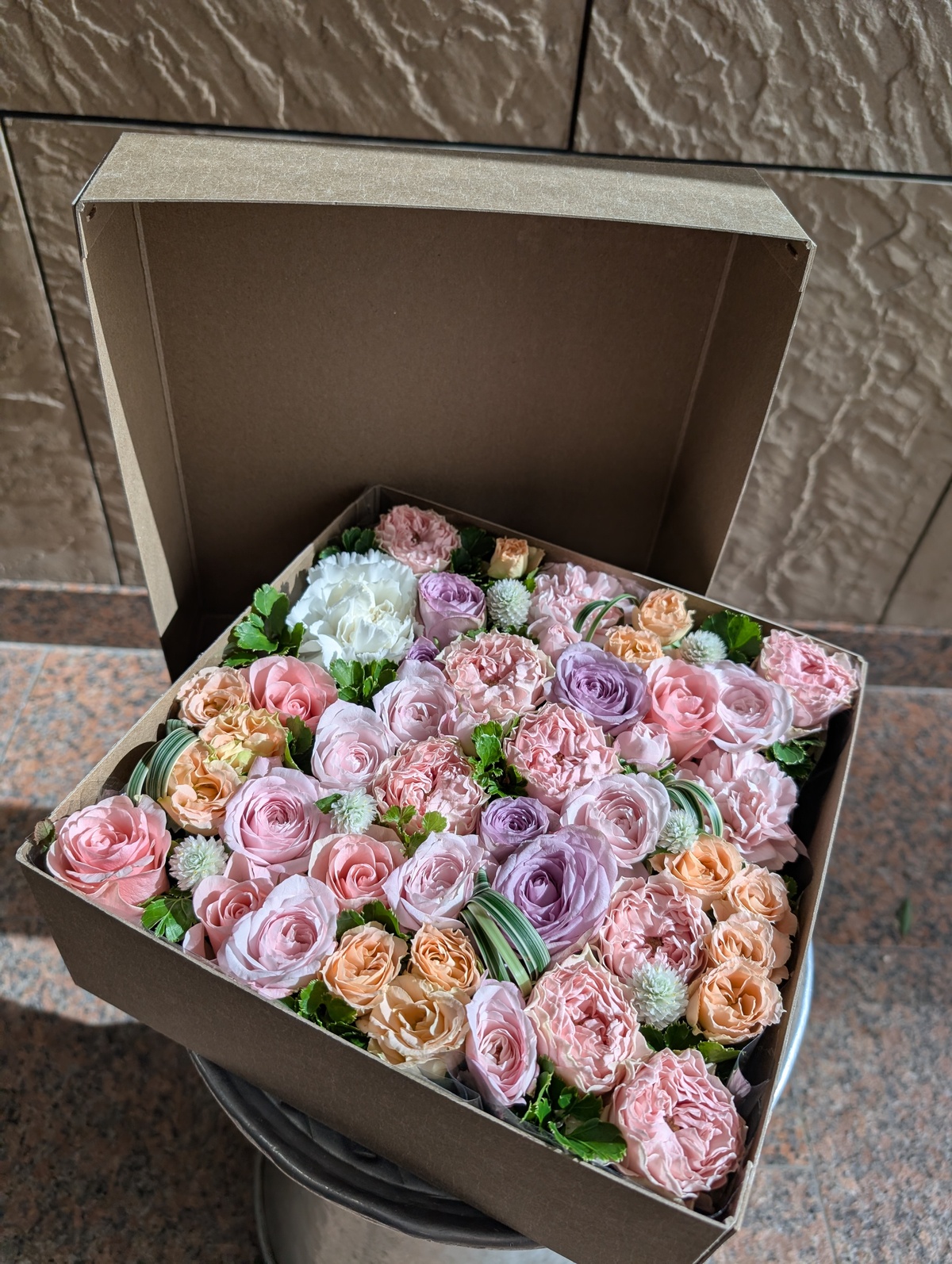 華やかなBOXアレンジメント🌹