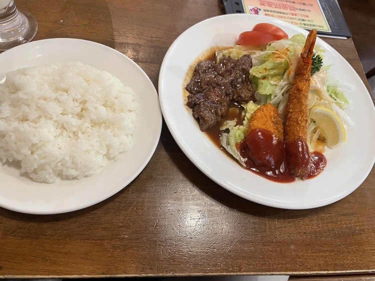 洋食と言えば｢サラダの店サンチョ｣！!