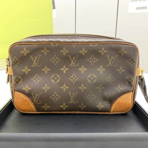 ブランドバッグ