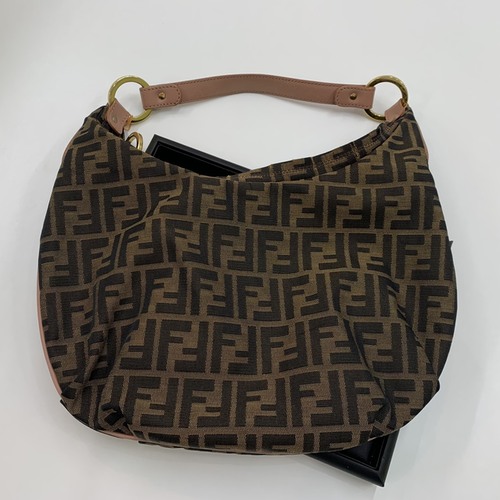 ブランドバッグ